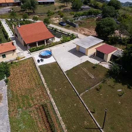 House Runaway Vakantiehuis Unesic